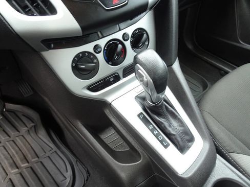 Used 2014 Ford Focus SE image 18