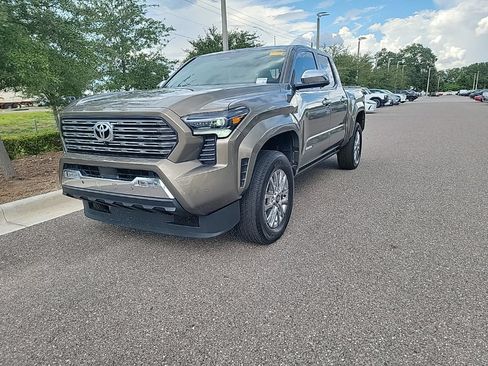 Used 2024 Toyota Tacoma Limited w/ Limited Package (LT) AWD/4WD image 1