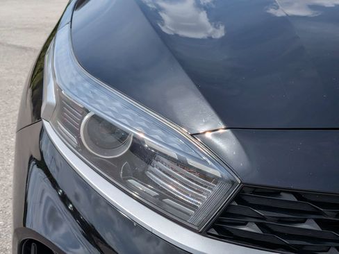Used 2023 Kia Forte LXS w/ LXS Technology Package FWD image 10
