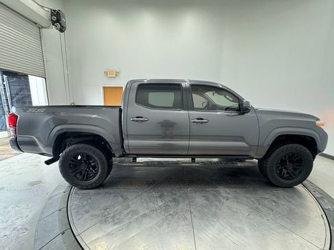 Used 2021 Toyota Tacoma SR w/ SR Convenience Package RWD image 14