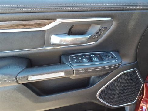 Used 2019 RAM 1500 Laramie image 10