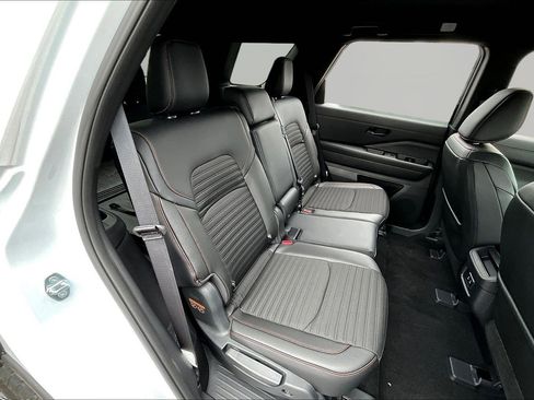 New 2026 Nissan Pathfinder Rock Creek AWD/4WD image 19