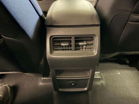 Used 2023 Ford Edge SE w/ Black Appearance Package AWD/4WD image 39