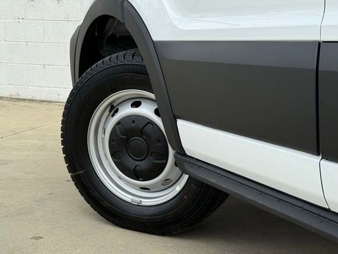 New 2026 Ford Transit 250 148 Medium Roof image 15