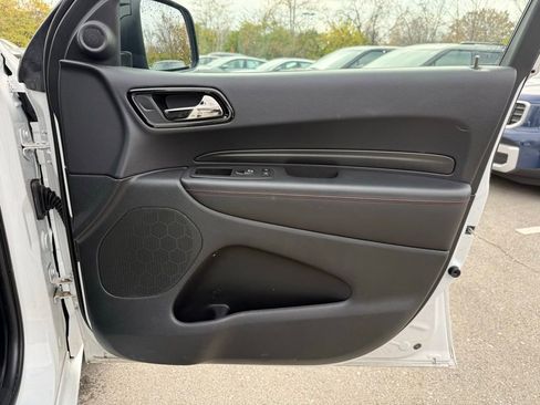 Used 2024 Dodge Durango GT image 16