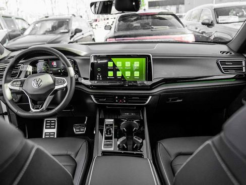 New 2026 Volkswagen Atlas Cross Sport SEL R-Line image 10