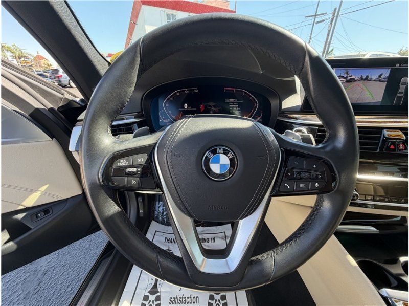 Used 2020 BMW 530i w/ Premium Package RWD image 31