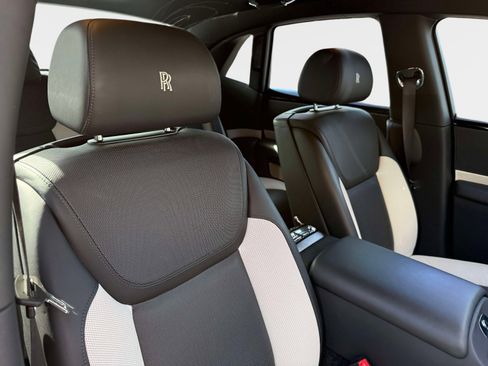 Used 2020 Rolls-Royce Ghost Black Badge image 38
