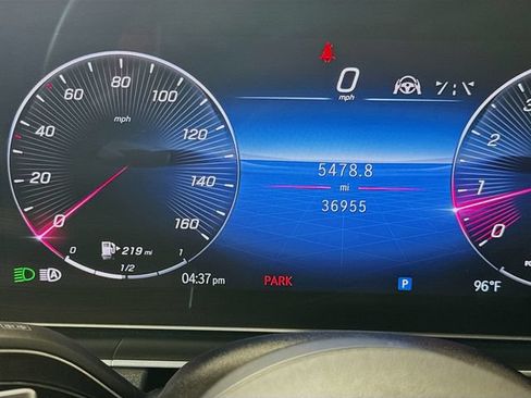 Used 2024 Mercedes-Benz GLE 450 4MATIC image 14