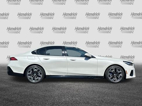 Used 2026 BMW 530i w/ M Sport Package RWD image 3