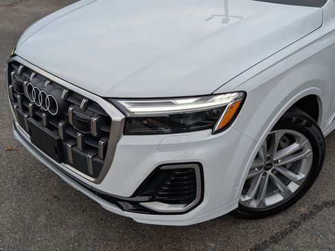 Used 2025 Audi Q7 2.0T Premium w/ Convenience Package image 13