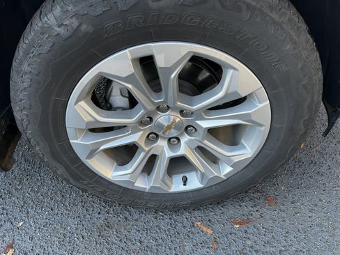 Used 2024 Chevrolet Silverado 1500 LTZ w/ LTZ Premium Package image 11