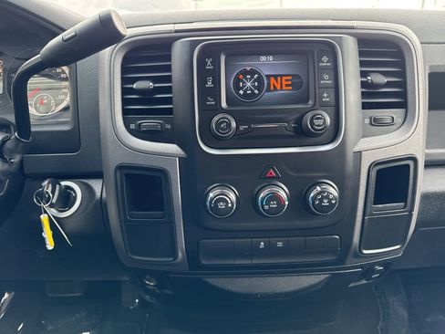Used 2014 RAM 1500 Express RWD image 26