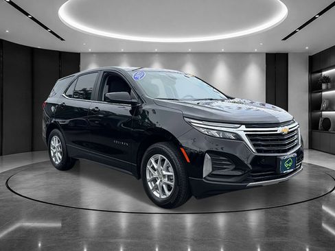 Certified 2023 Chevrolet Equinox LT AWD/4WD image 2