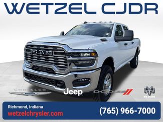 Used 2026 RAM 2500 Tradesman w/ Chrome Appearance Group AWD/4WD 360° Tour