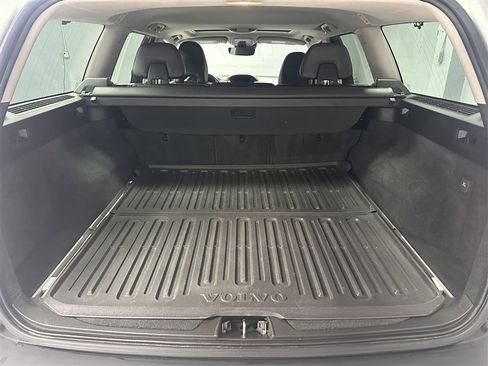 Used 2016 Volvo XC70 T5 Premier w/ Proximity Package image 17