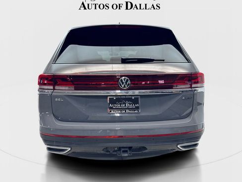 Used 2025 Volkswagen Atlas SEL AWD/4WD image 7