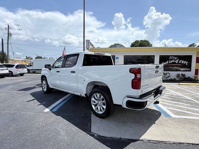 Used 2021 Chevrolet Silverado 1500 Custom w/ Safety Confidence Package RWD image 7