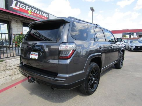 Used 2019 Toyota 4Runner Limited AWD/4WD image 4