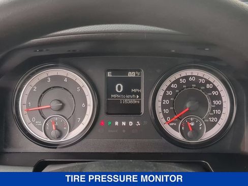 Used 2019 RAM 1500 Express w/ Express Value Package AWD/4WD image 12
