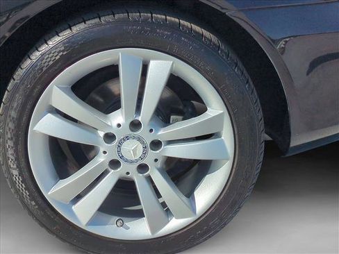 Used 2010 Mercedes-Benz SLK 300 image 22