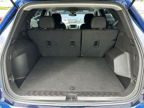 Used 2023 Chevrolet Equinox LS w/ Midnight Edition FWD image 16