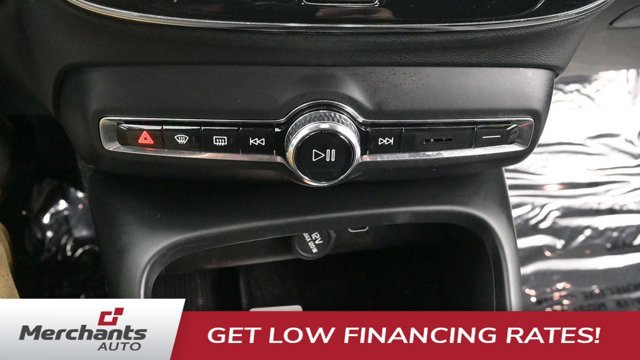 Used 2024 Volvo XC40 B5 Core AWD/4WD image 21