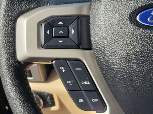 Used 2015 Ford F150 Lariat w/ Equipment Group 502A Luxury image 18