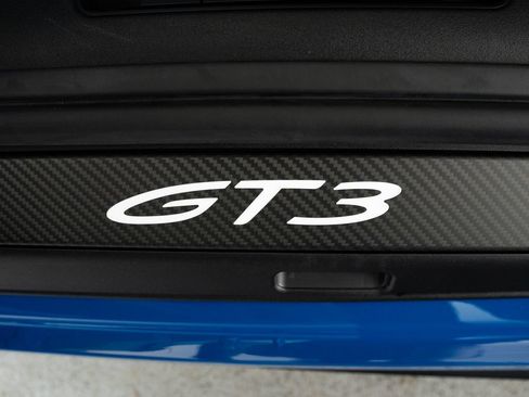 Certified 2026 Porsche 911 GT3 w/ Weissach Package RWD image 18