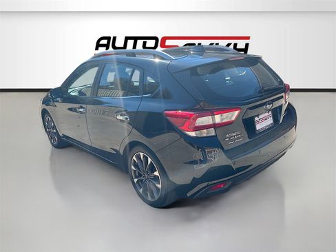 Used 2022 Subaru Impreza 2.0i Limited image 5