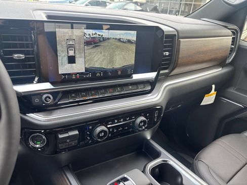 New 2026 Chevrolet Silverado 1500 High Country AWD/4WD image 21