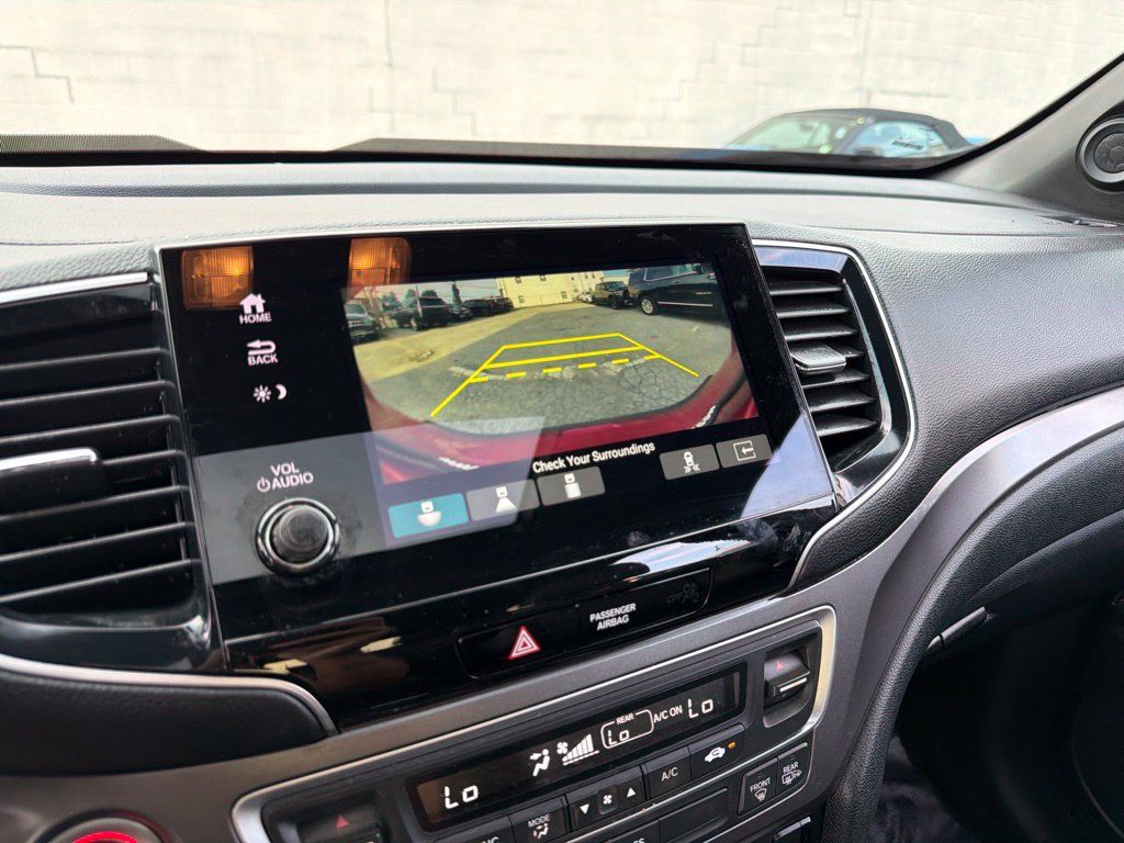Used 2023 Honda Passport EX-L image 25