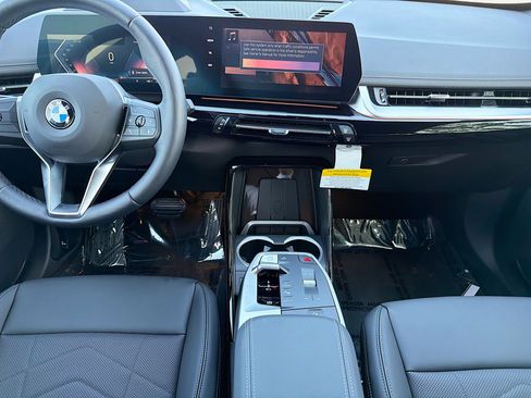 New 2026 BMW X1 xDrive28i w/ Technology Package AWD/4WD image 18