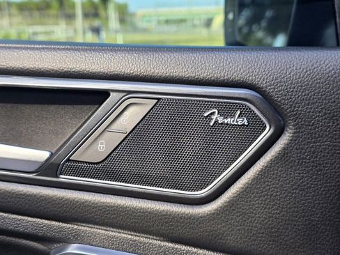 Used 2022 Volkswagen Tiguan SEL R-Line image 28