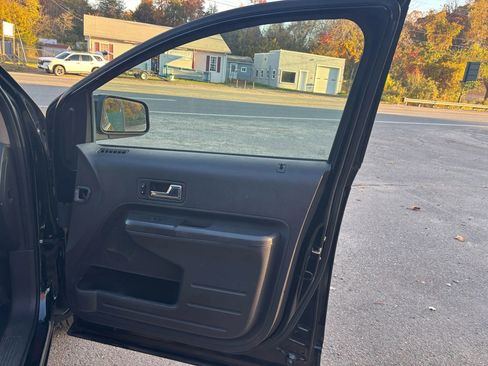 Used 2008 Ford Edge SEL image 15