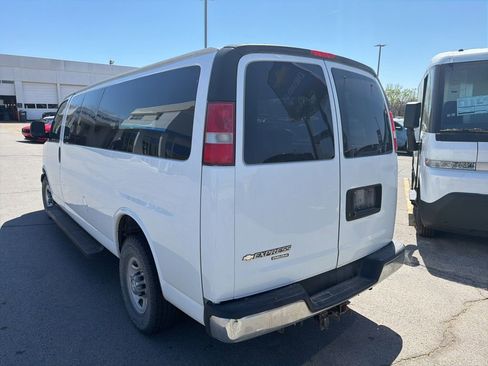 Used 2016 Chevrolet Express 3500 LT w/ LT Preferred Equipment Group RWD image 6