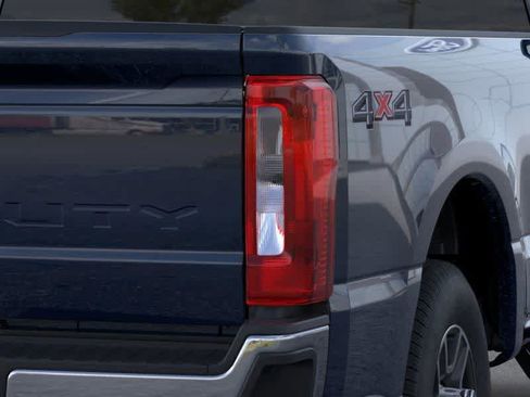 New 2025 Ford F250 XLT image 21