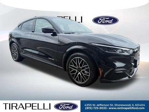 Certified 2025 Ford Mustang Mach-E Premium AWD/4WD image 5