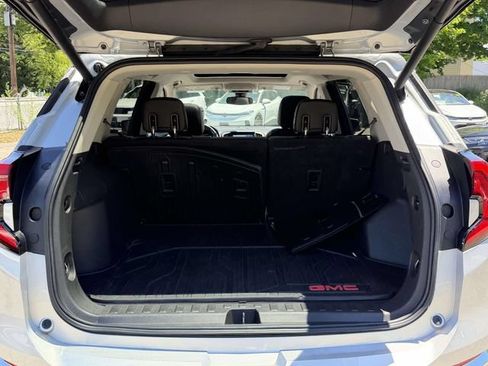 Used 2020 GMC Terrain Denali w/ Denali Premium Package AWD/4WD image 6