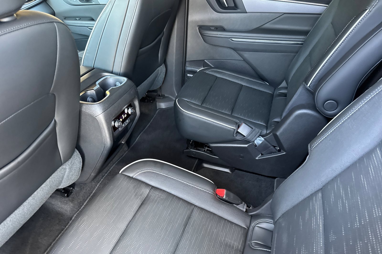 Certified 2026 Buick Enclave Sport Touring FWD image 13