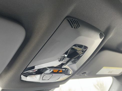 Certified 2025 BMW X2 xDrive28i image 28