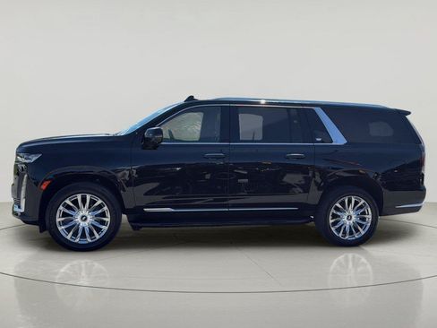 Used 2023 Cadillac Escalade ESV Premium Luxury AWD/4WD image 4