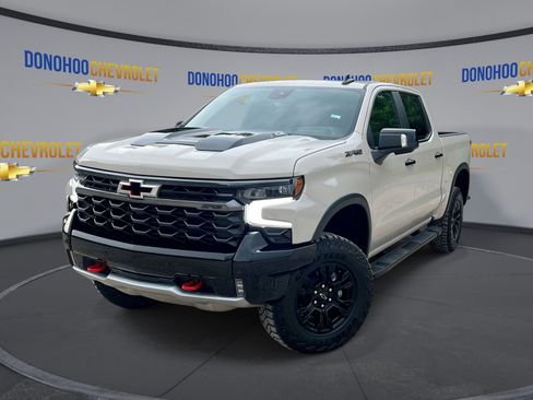 New 2026 Chevrolet Silverado 1500 ZR2 w/ LPO, Dark Essentials Package AWD/4WD image 4