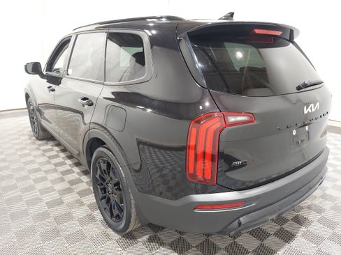 Used 2022 Kia Telluride SX AWD/4WD image 2