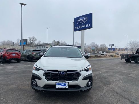 Certified 2025 Subaru Crosstrek 2.0i Premium image 2