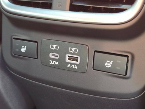 Used 2025 Subaru Outback Touring XT AWD/4WD image 11