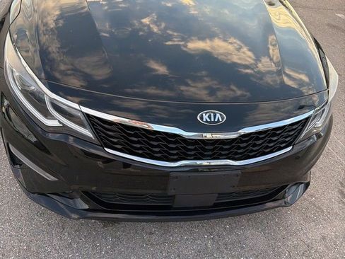 Used 2019 Kia Optima EX w/ EX Premium Package image 2