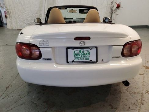 Used 2001 MAZDA MX-5 Miata image 5