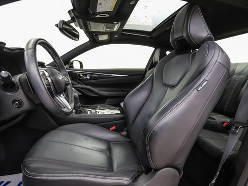 Used 2018 INFINITI Q60 Red Sport 400 w/ Sensory Package 3.0T Sport AWD/4WD image 11