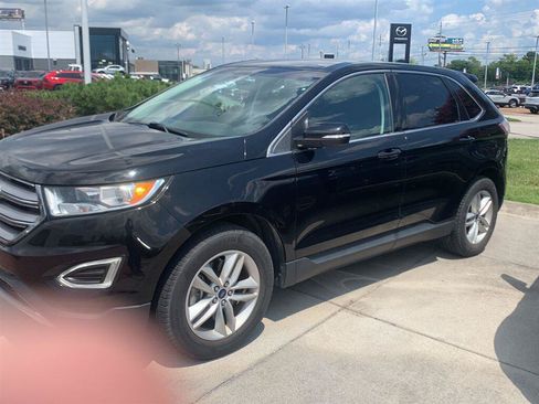 Used 2018 Ford Edge SEL AWD/4WD image 2